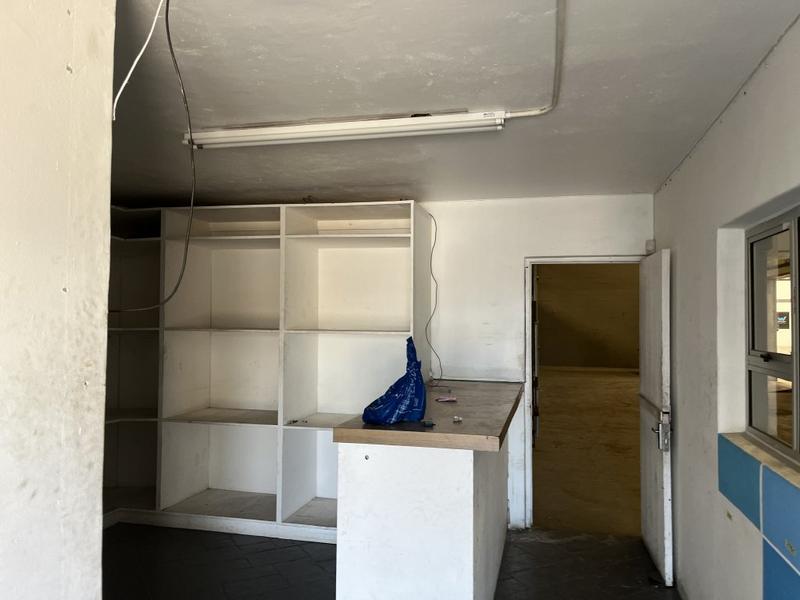 To Let commercial Property for Rent in Killarney Gardens Western Cape